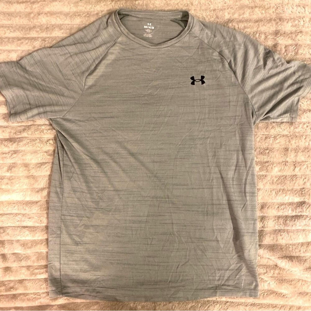 Under Armour HeatGear Silica Green Performance Tee – Men’s Medium Loose Fit